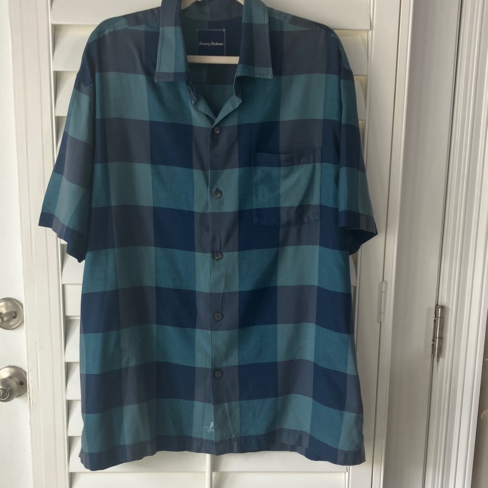 Men’s Tommy Bahama Blue and Teal Checkered Shirt Size XL/TG